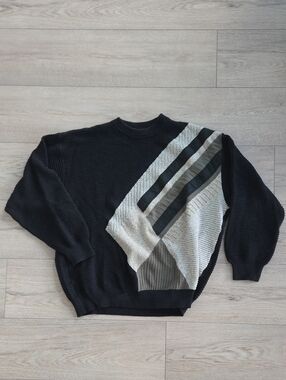 Vintage POINT of Italy Men's Black Ribbed Crewneck Sweater